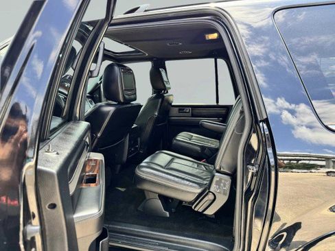 Used 2016 Ford Expedition EL Platinum image 36