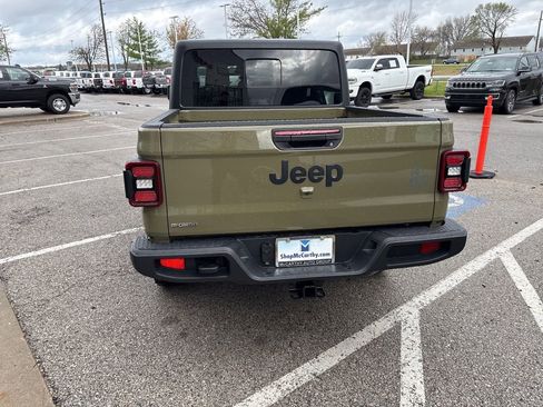 New 2026 Jeep Gladiator Sport image 23