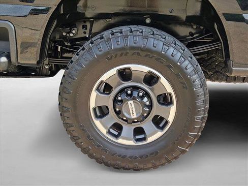 Used 2024 Ford F250 Platinum w/ Tremor Off-Road Package AWD/4WD image 25