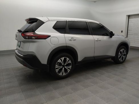 Used 2022 Nissan Rogue SV image 10
