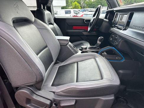 Used 2023 Ford Bronco Black Diamond w/ Sasquatch Package AWD/4WD image 14