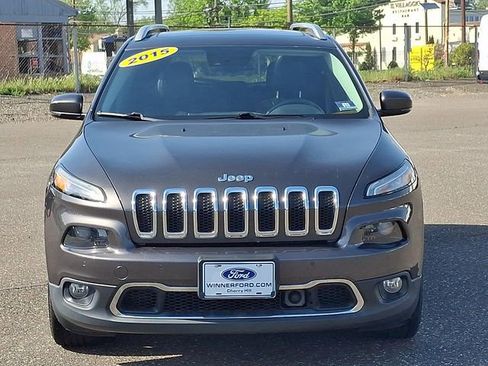 Used 2015 Jeep Cherokee Limited w/ Luxury Group FWD image 2