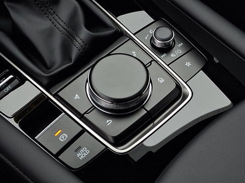 New 2026 MAZDA MAZDA3 Hatchback w/Premium Plus Pkg image 22