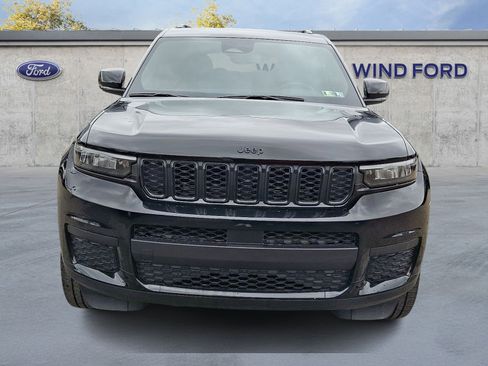 Used 2023 Jeep Grand Cherokee L Laredo image 2