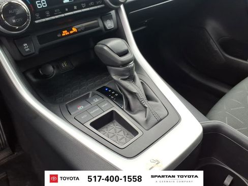 Used 2024 Toyota RAV4 XLE FWD image 23