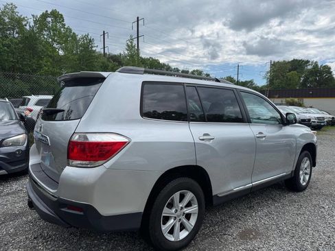 Used 2013 Toyota Highlander SE image 6