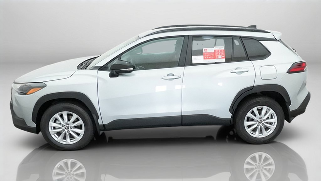 New 2026 Toyota Corolla Cross LE FWD image 6