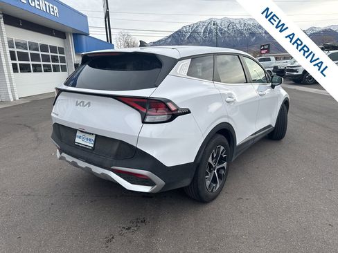 Used 2024 Kia Sportage EX image 7