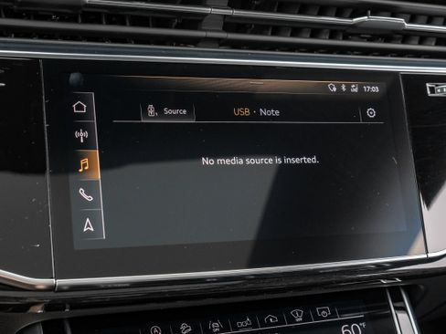 Used 2019 Audi Q8 Prestige AWD/4WD image 28