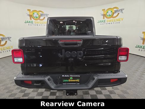 Certified 2025 Jeep Gladiator Sport image 9