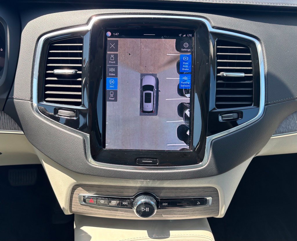 Certified 2023 Volvo XC90 T8 Ultimate w/ Lounge Package AWD/4WD image 18