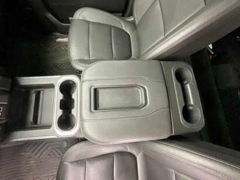Used 2022 Chevrolet Silverado 1500 LT Trail Boss w/ LT Trail Boss Premium Package AWD/4WD image 19
