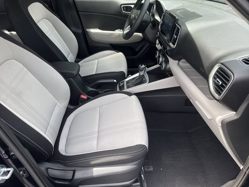 New 2026 Hyundai Venue SEL FWD image 13
