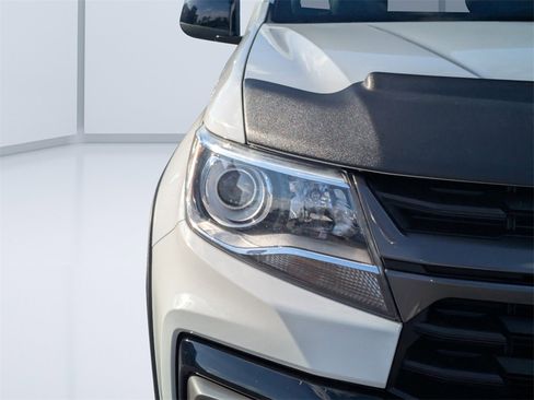 Used 2022 Chevrolet Colorado Z71 w/ Safety Package image 9