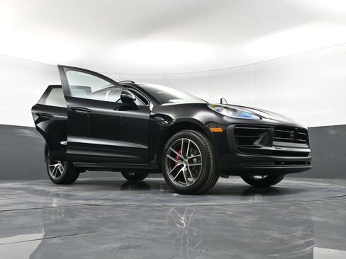New 2026 Porsche Macan S AWD/4WD image 38