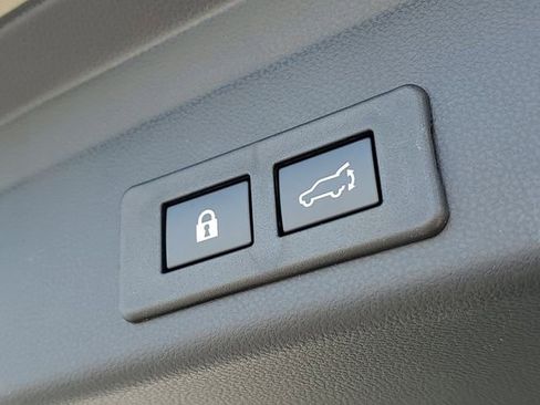 New 2026 Subaru Ascent Limited AWD/4WD image 9