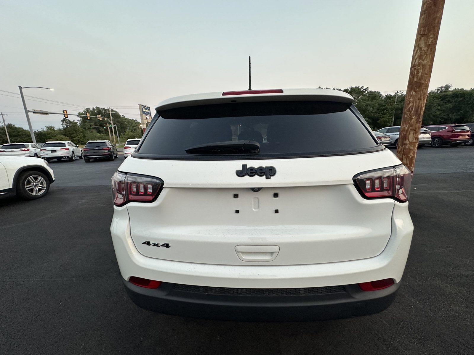 Used 2019 Jeep Compass Sport AWD/4WD image 4