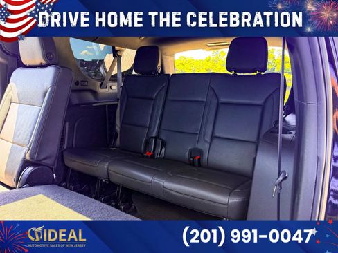 Used 2024 Chevrolet Suburban Z71 AWD/4WD image 16