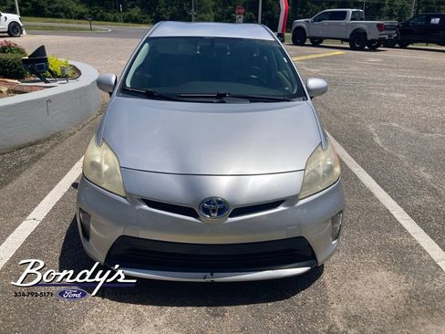 Used 2012 Toyota Prius Four FWD image 2