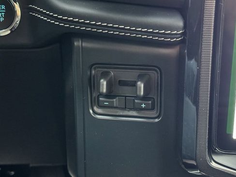 New 2025 Ford F150 Lightning Platinum image 35