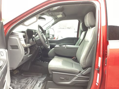 Used 2024 Ford F350 XLT AWD/4WD image 16