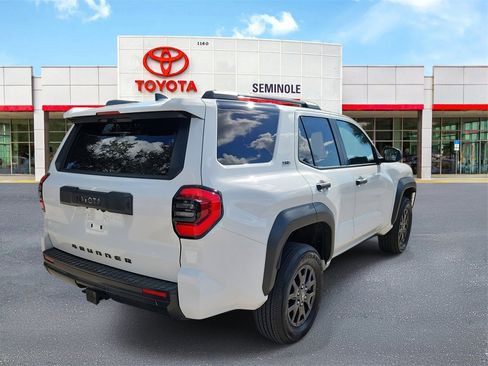 Used 2025 Toyota 4Runner SR5 image 3