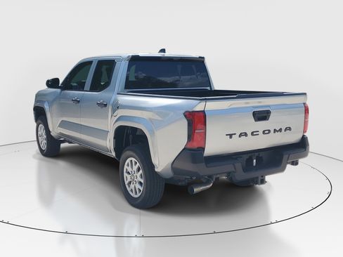 Used 2025 Toyota Tacoma SR RWD image 5