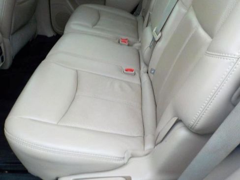 Used 2016 Nissan Pathfinder Platinum w/ Family Entertainment Package image 26