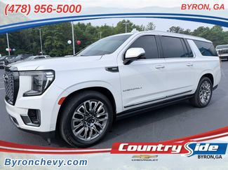 Used 2023 GMC Yukon XL Denali Ultimate w/ LPO, Floor Liner Package AWD/4WD video 1