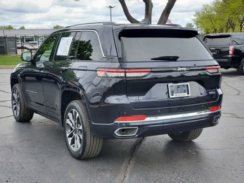 Used 2023 Jeep Grand Cherokee Overland AWD/4WD image 3