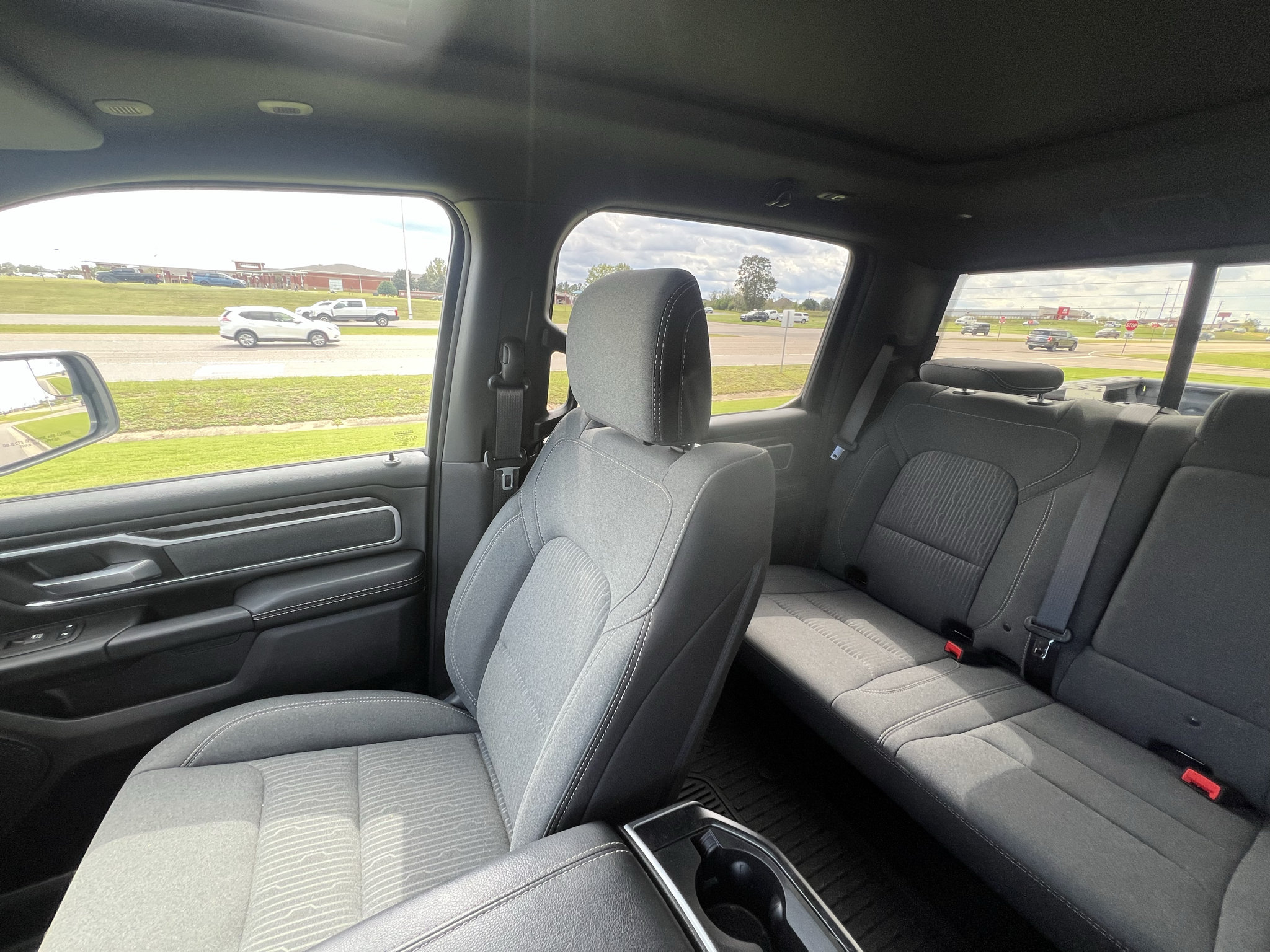 Used 2023 RAM 1500 Big Horn AWD/4WD image 27