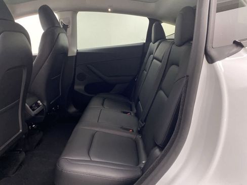 Used 2024 Tesla Model Y Performance image 15