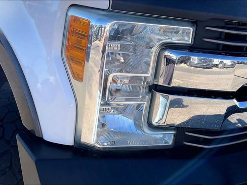 Used 2017 Ford F250 King Ranch w/ Chrome Package image 27