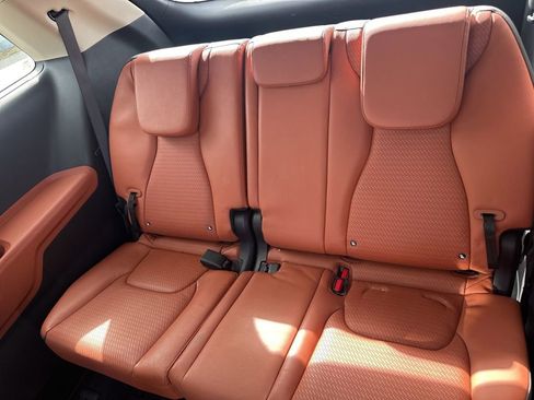 Used 2024 Kia Carnival SX Prestige image 15