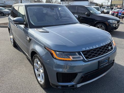 Used 2018 Land Rover Range Rover Sport HSE AWD/4WD image 2