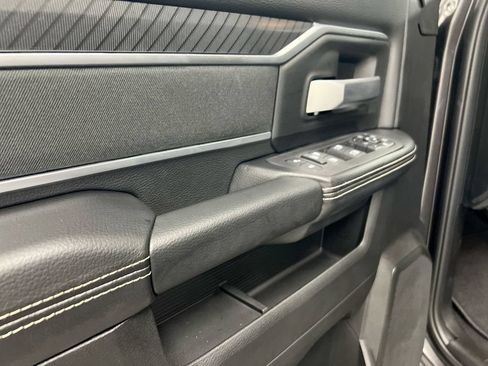 New 2026 RAM 2500 Big Horn AWD/4WD image 21