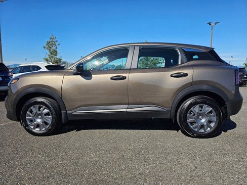 Used 2025 Nissan Kicks S AWD/4WD image 6