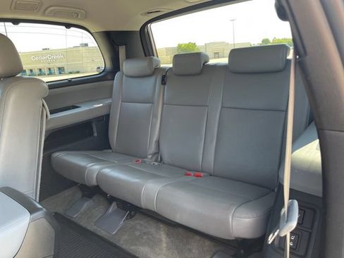 Used 2011 Toyota Sequoia Platinum AWD/4WD image 17