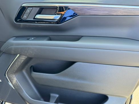 New 2026 Chevrolet Suburban LT w/ Comfort Package RWD image 9