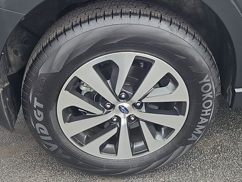 Certified 2025 Subaru Outback Premium image 25