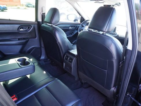Certified 2023 Nissan Rogue SV w/ SV Premium B Package FWD image 10