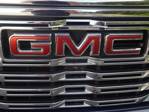 Used 2024 GMC Sierra 1500 Denali w/ Denali Reserve Package AWD/4WD image 43