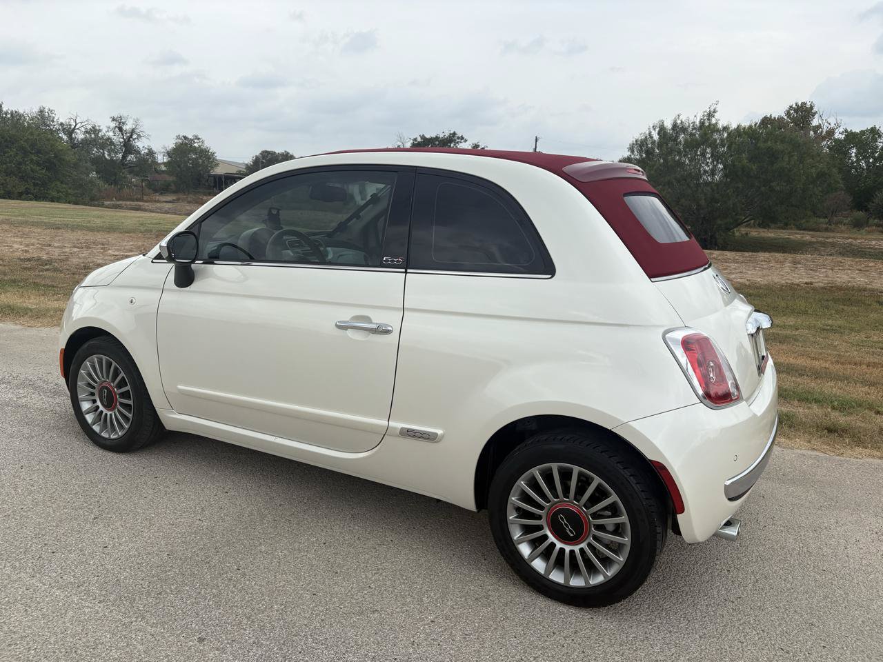 Used 2012 FIAT 500 Lounge w/ Luxury Leather Pkg FWD image 21