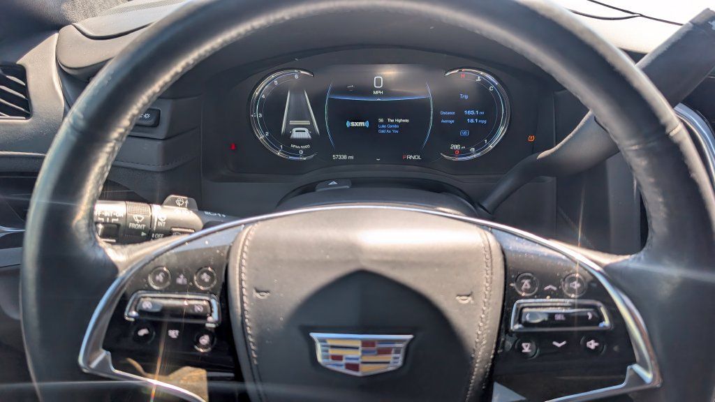 Used 2020 Cadillac Escalade Platinum AWD/4WD image 9