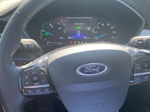 Used 2021 Ford Escape SE w/ SE Sport Appearance Package AWD/4WD image 9