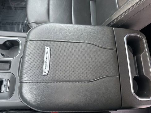 Used 2024 GMC Sierra 2500 Denali w/ Technology Package image 37