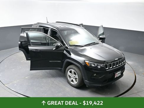 Used 2024 Jeep Compass Latitude image 55