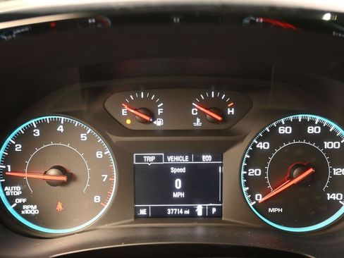 Used 2023 Chevrolet Traverse LS FWD image 13