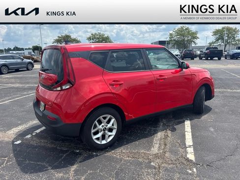 Used 2020 Kia Soul S FWD image 10
