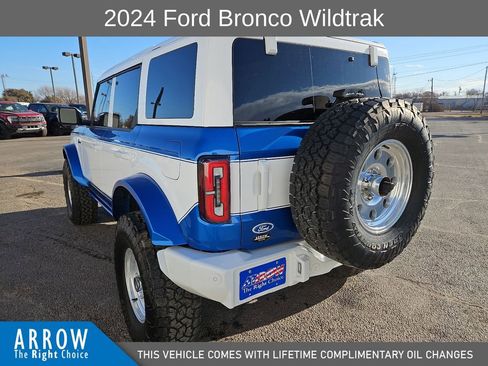 Used 2024 Ford Bronco Wildtrak image 9